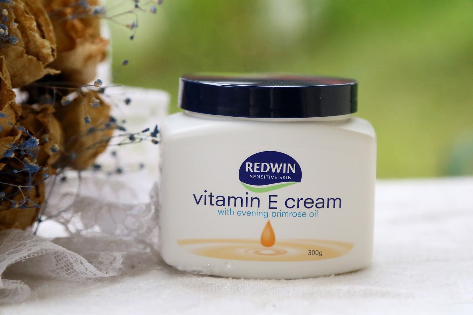 Kem Dưỡng Da Mềm Mịn Redwin Vitamin E Cream 300g Úc, Giúp da vừa mướt