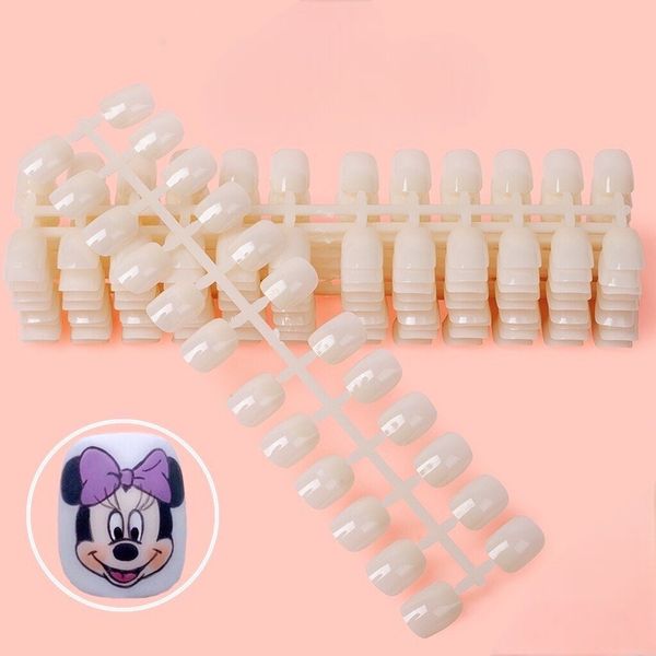 Vỉ móng mẫu phom vuông tập sơn (1 bịch 10 vỉ 240 móng)