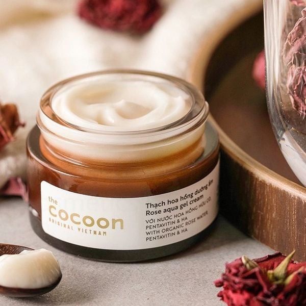 Kem Dưỡng Dạng Thạch Cocoon Hoa Hồng Dưỡng Ẩm 30ml