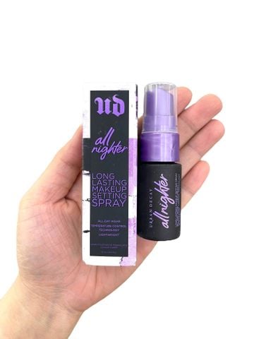 Xịt Khóa Nền Make Up Urban 15ml