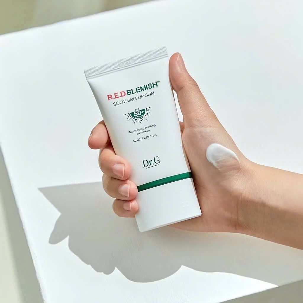 Kem Chống Nắng Dr.g 50ml R.e.d Blemish Soothing Up Sun Spf50+ Pa++++