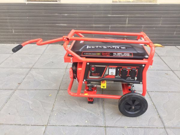 Máy phát điện chạy Xăng VNMPD 4500 VINAFARM