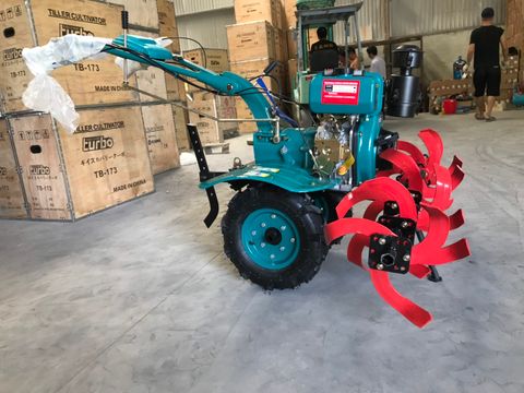 Máy xới đất mini Turbo 173F chạy dầu