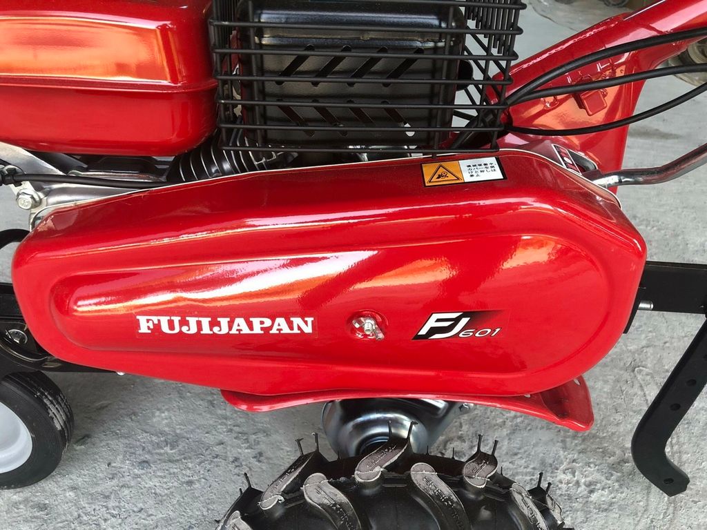 Máy Xới Đất Đa Năng FUJIJAPAN FJ601