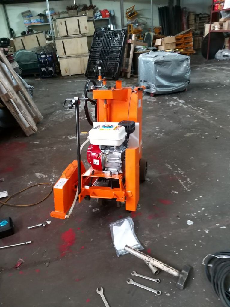 Máy Cắt Đường Bê Tông KC16 lắp động cơ GX390 Thái Lan