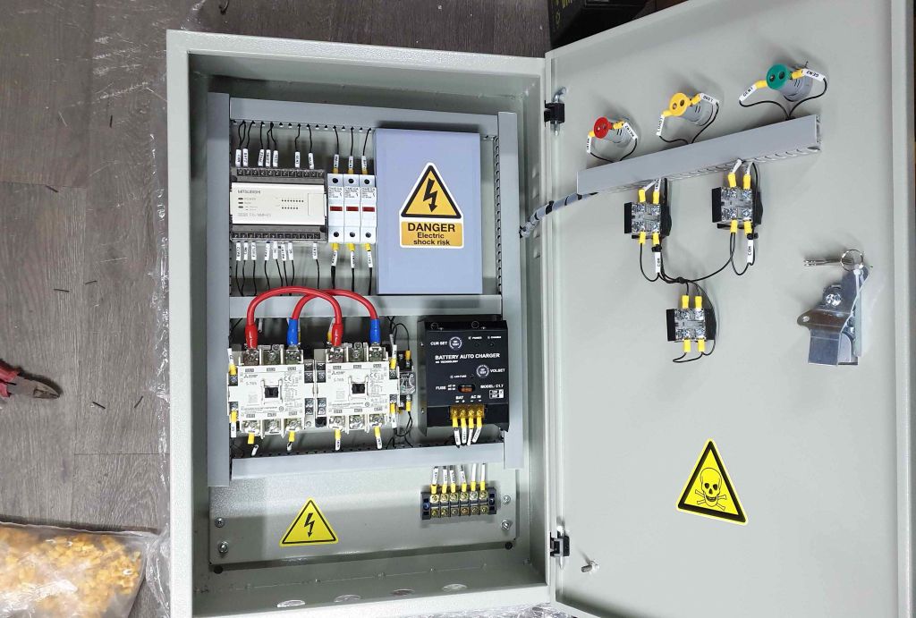 Tủ điện ATS 50A chuyển nguồn tự động Hàn Quốc