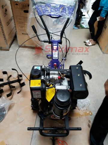 MÁY XỚI ĐẤT KAMA 178F (CHẠY DẦU)