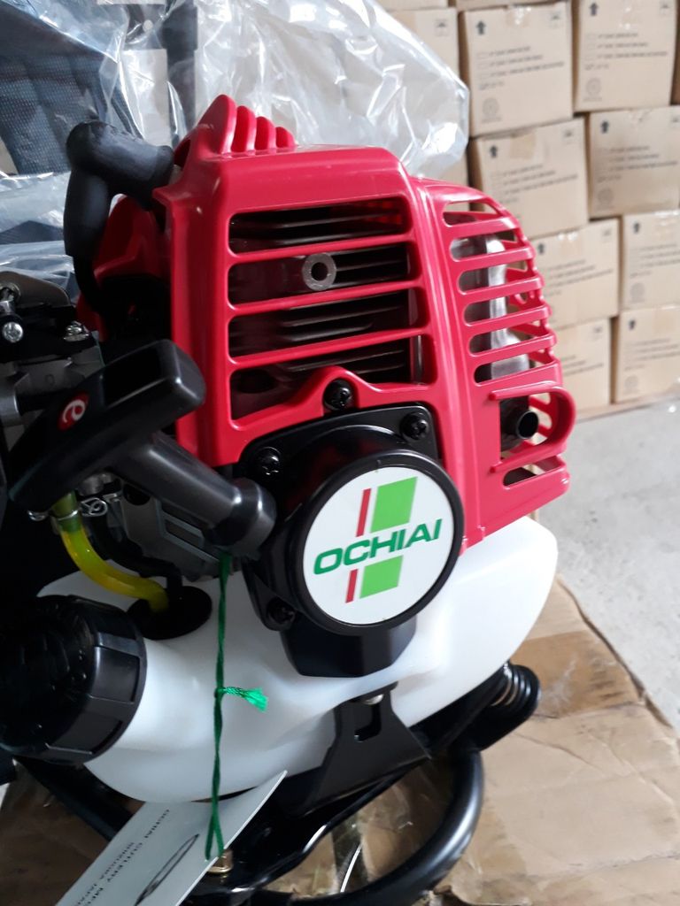 Máy hái chè đơn Ochiai AM120V-600 Nhật Bản động cơ 2 thì