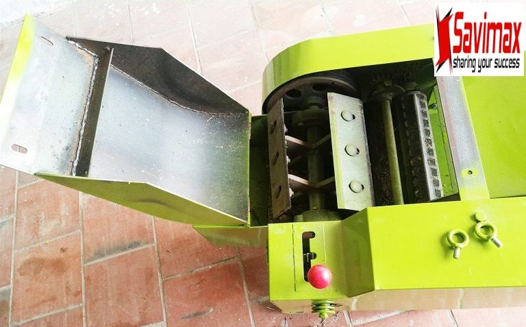 Máy băm rơm, cỏ, thân ngô đa năng SAVI BR220