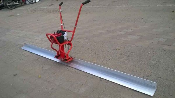Máy đầm thước động cơ Honda GX35 3M