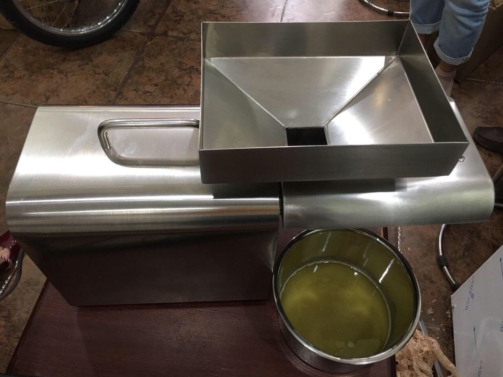 Máy ép dầu thực vật gia đình 3-4kg/h GD07