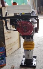 Đầm cóc chạy xăng HCR110 động cơ Honda GX160 5.5HP