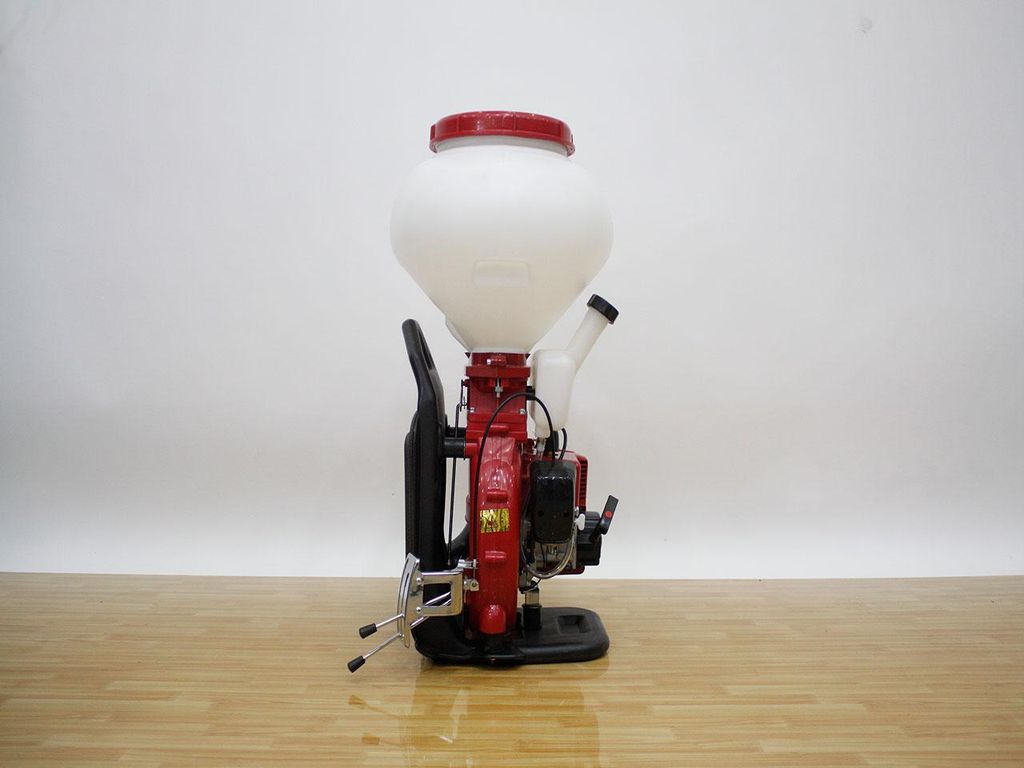 Máy phun xạ giống và phân bón Mitsukaiso 3WF-3A-26