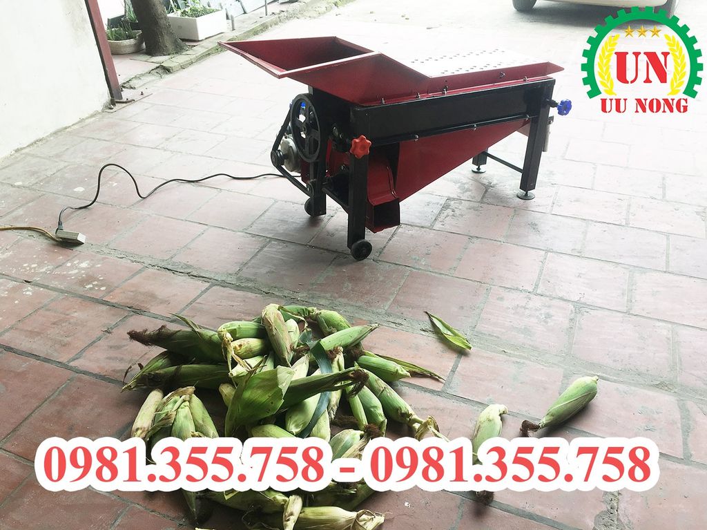 Máy bóc vỏ ngô 4 trục có quạt gió lớn