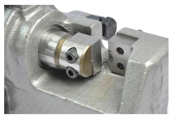 Máy cắt sắt thuỷ lực cầm tay RC 25