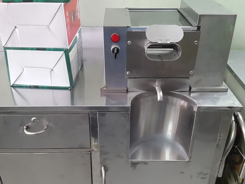 Xe nước mía bàn dài ép 1 cây Savi F1-800W
