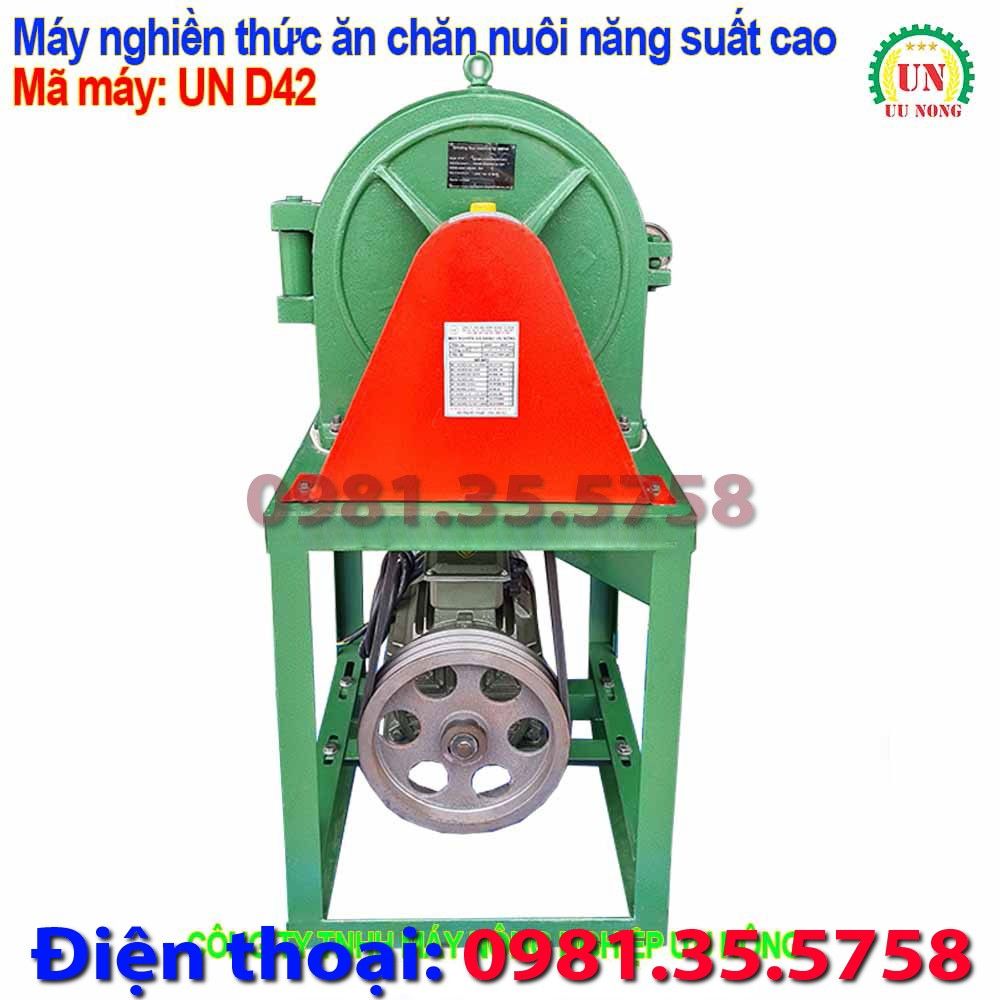 Máy nghiền thức ăn chăn nuôi UN D42