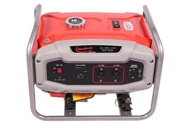 Máy phát điện chạy Xăng 3900 VINAFARM ( công suất 2kw, giật nổ)