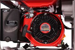 Máy phát điện chạy Xăng 4900E VINAFARM ( công suất 3,5kw, đề nổ)