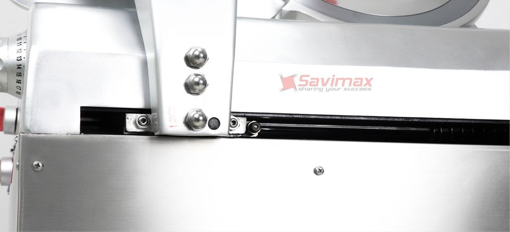 Máy thái thịt tự động SV10