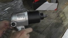 Súng Bắn Bu-Lông 2 Búa 550Nm Yato Yt-09511