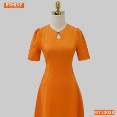 Đầm thiết kế BEMINE cổ tròn xẻ giọt nước đính cúc dáng chữ A phù hợp đi làm, đi dạo phố-MT10030