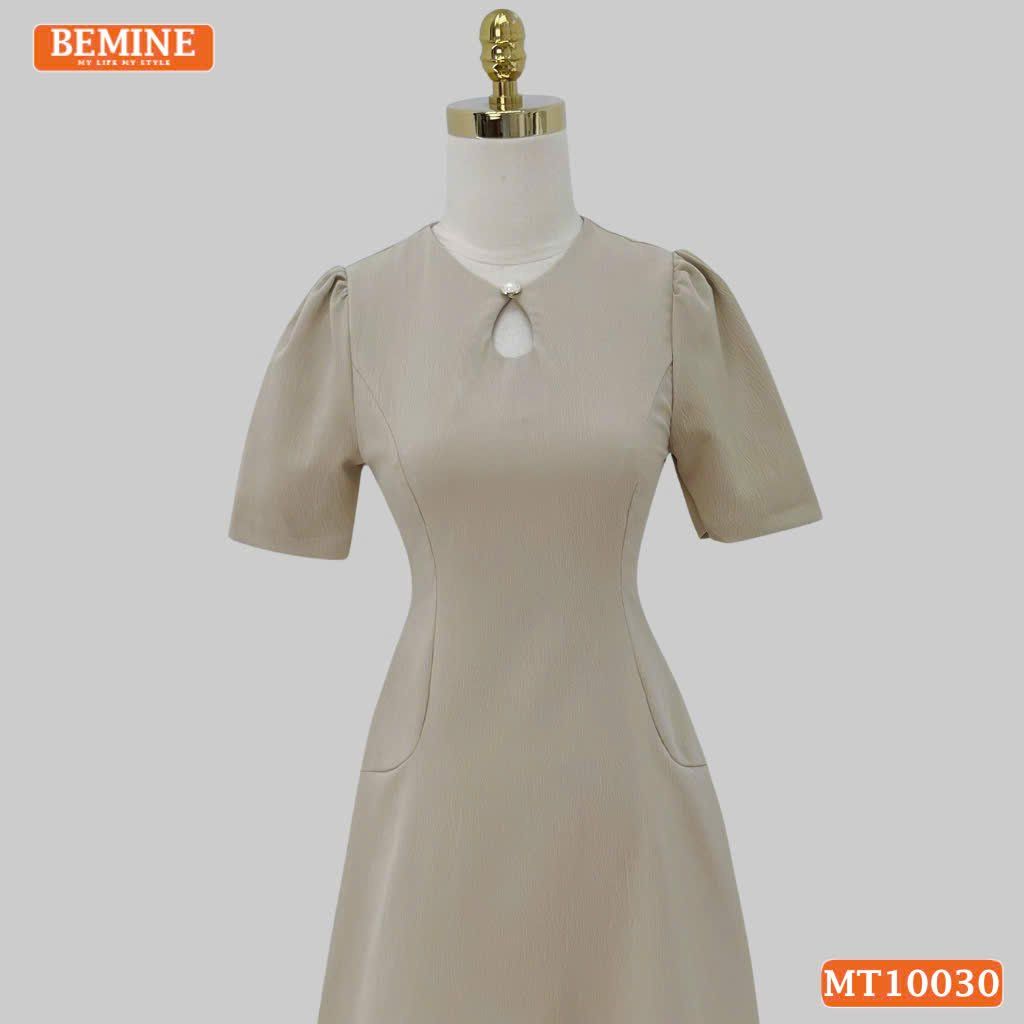 Đầm thiết kế BEMINE cổ tròn xẻ giọt nước đính cúc dáng chữ A phù hợp đi làm, đi dạo phố-MT10030