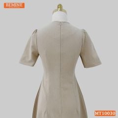 Đầm thiết kế BEMINE cổ tròn xẻ giọt nước đính cúc dáng chữ A phù hợp đi làm, đi dạo phố-MT10030
