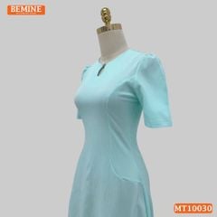 Đầm thiết kế BEMINE cổ tròn xẻ giọt nước đính cúc dáng chữ A phù hợp đi làm, đi dạo phố-MT10030