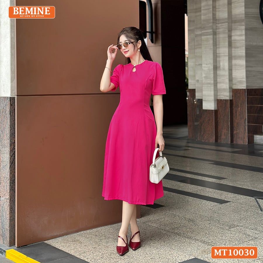 Đầm thiết kế BEMINE cổ tròn xẻ giọt nước đính cúc dáng chữ A phù hợp đi làm, đi dạo phố-MT10030