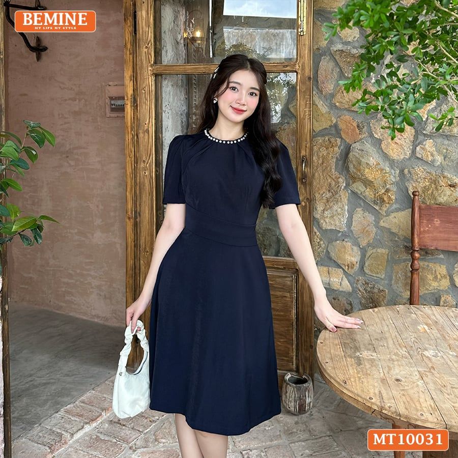 Đầm thiết kế BEMINE cổ tròn xếp ly dáng chữ A bảng eo đính ngọc phù hợp đi làm, đi dạo phố-MT10028