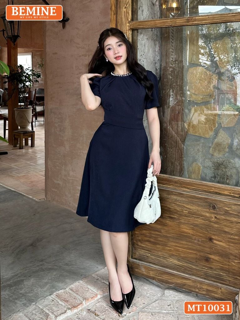 Đầm thiết kế BEMINE cổ tròn xếp ly dáng chữ A bảng eo đính ngọc phù hợp đi làm, đi dạo phố-MT10028