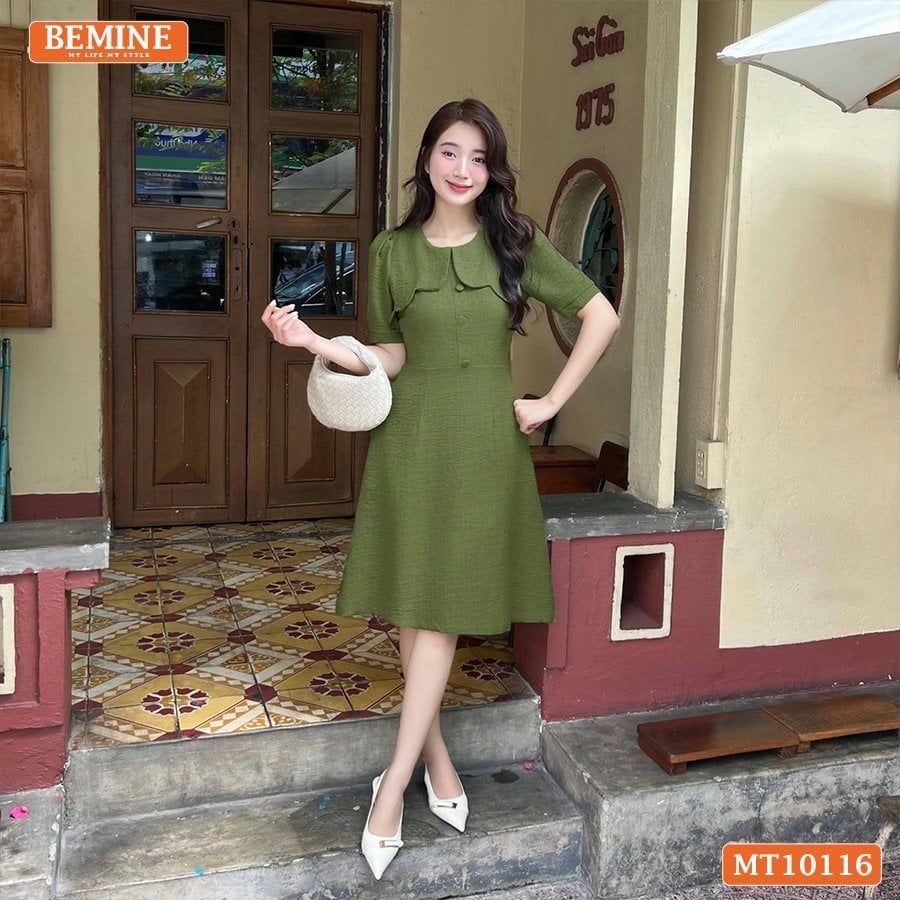 Đầm thiết kế BEMINE cổ tròn vạt giả đính cúc dáng chữ A phù hợp đi làm, đi chơi-MT10116