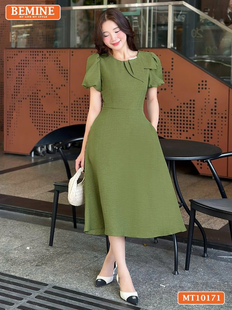 Đầm thiết kế BEMINE cổ tròn nơ cách điệu tay phồng dáng chữ A MT10171
