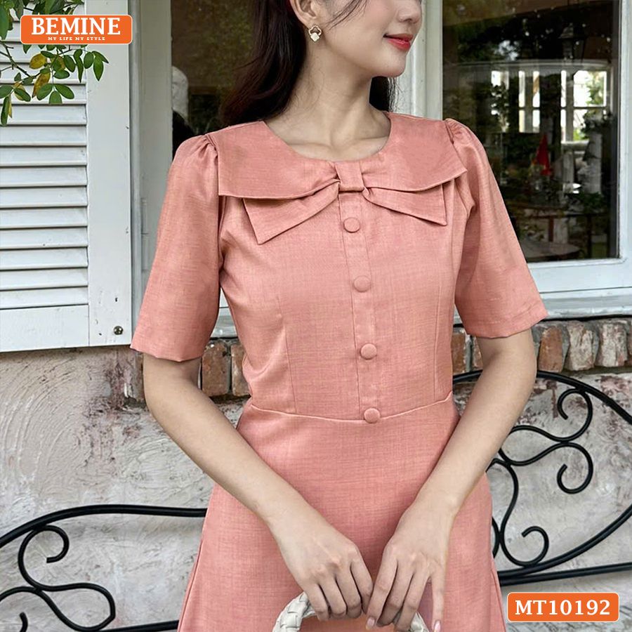 Đầm thiết kế BEMINE cổ tròn nơ cách điệu dáng xòe dài MT10192