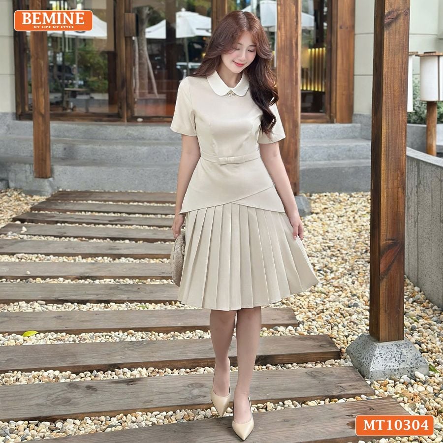 Đầm thiết kế BEMINE cổ sen vạt kiểu dáng chữ A tùng váy xếp ly MT10304