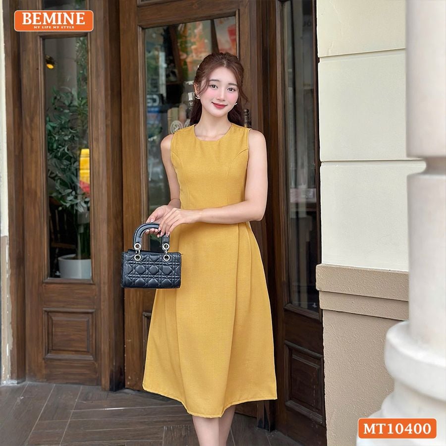 Đầm thiết kế BEMINE cổ tròn sát nách dáng chữ A có xếp ly-MT10400