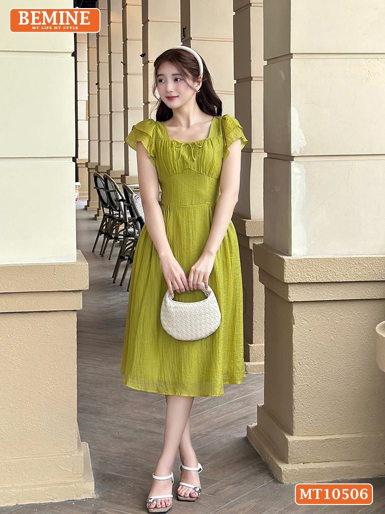 Đầm thiết kế BEMINE cổ vuông nhún ngực tay dáng chữ A MT10506