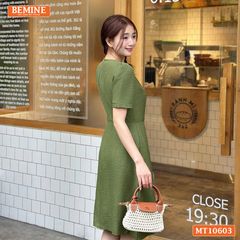 Đầm thiết kế BEMINE cổ tròn có xẻ V dáng chữ A MT10603
