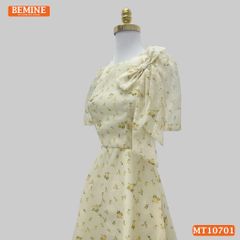 Đầm thiết kế BEMINE cổ tròn đính nơ voan hoa dáng xòe MT10701