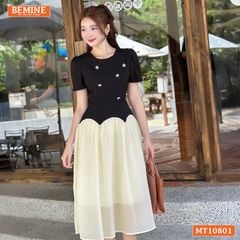 Đầm thiết kế BEMINE cổ tròn đính cúc dáng xòe MT10801