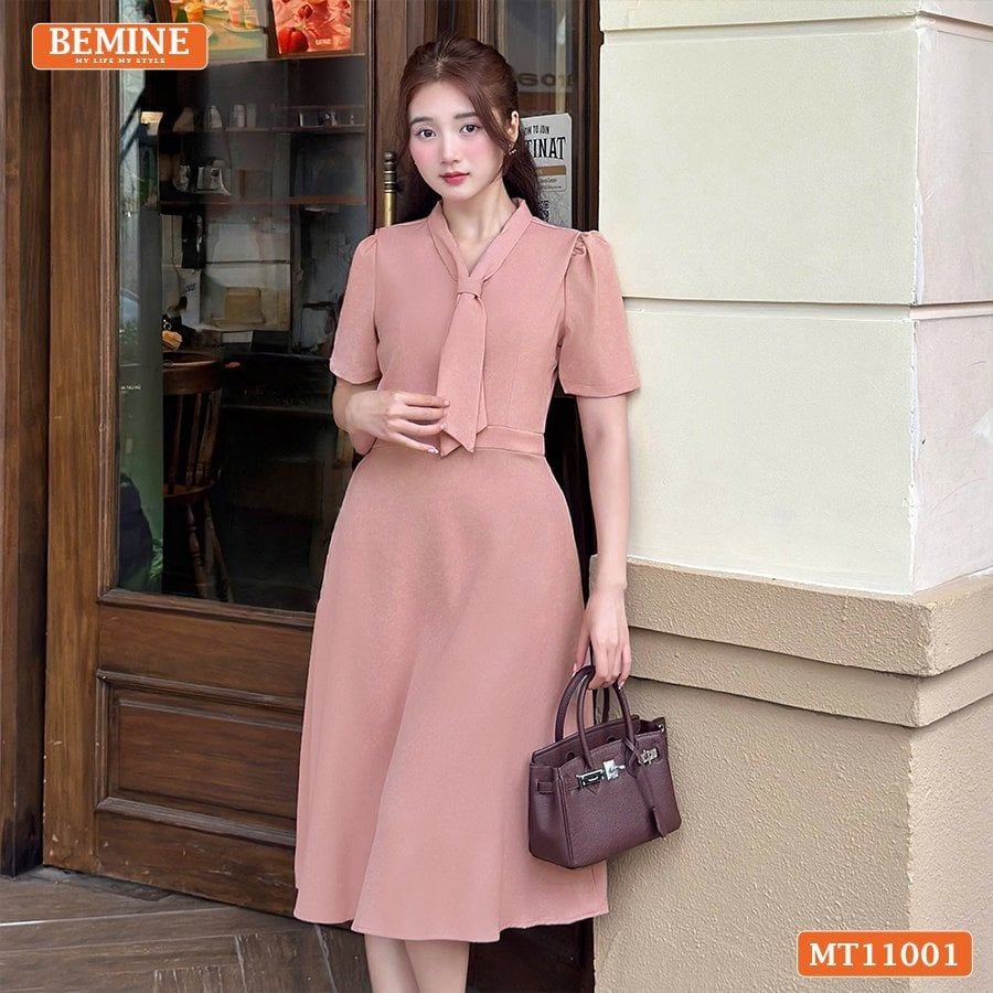Đầm thiết kế BEMINE cổ tim cách điệu dáng chữ A phù hợp đi làm-MT11001