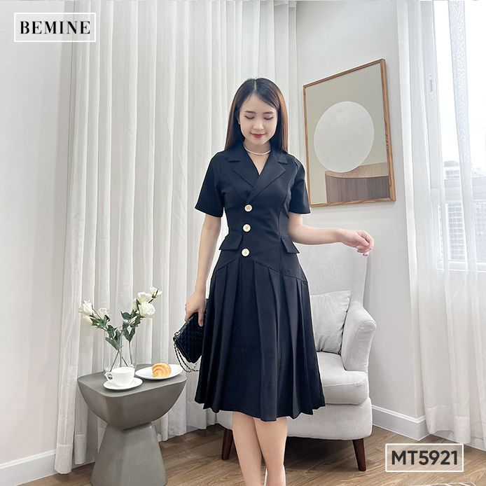VÁY  ĐẦM CỔ VEST XẾP LY KÈM BELT Chiếc đầm cổ vest  Facebook