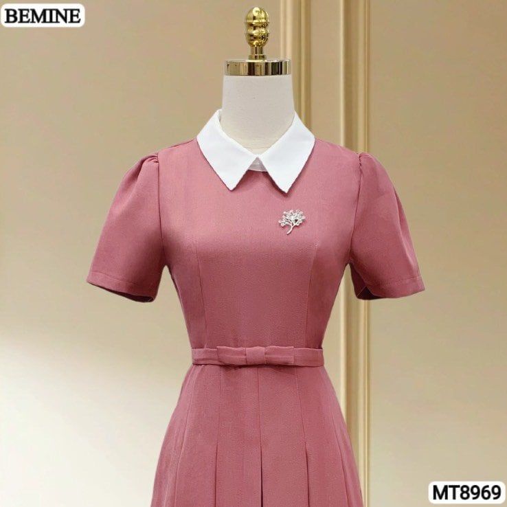 Đầm thiết kế cổ sen eo đính nơ tùng xếp ly MT8969