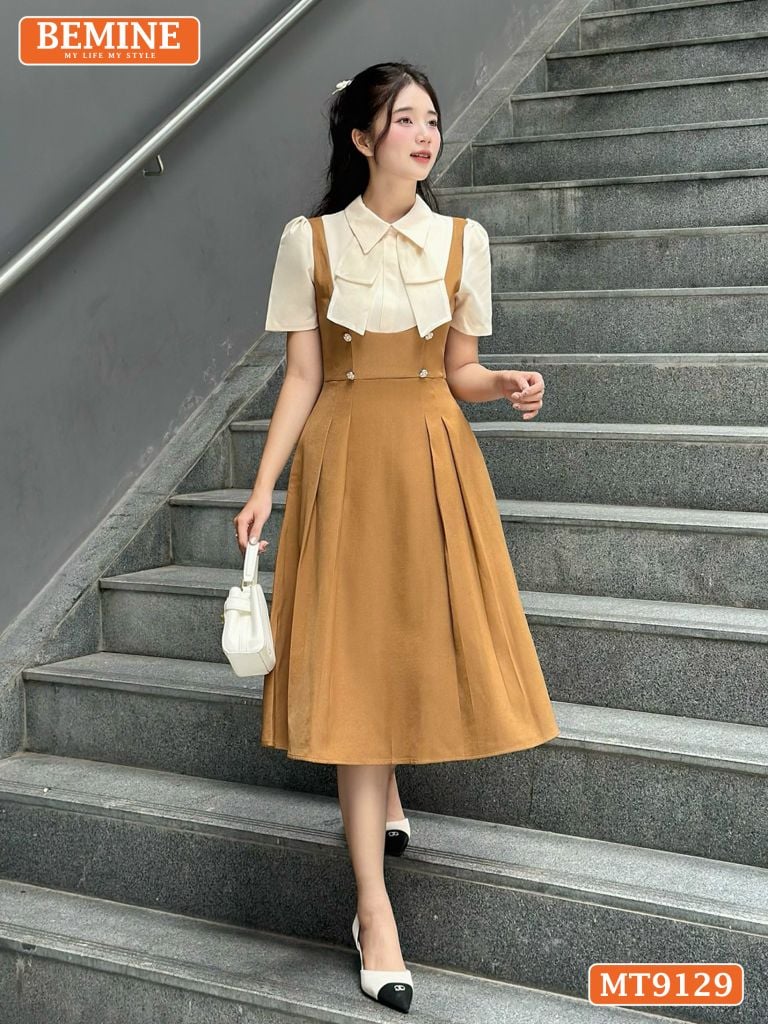Đầm thiết kế giả yếm cổ phối đính nơ dáng xếp ly MT9129