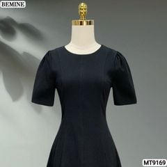 Đầm thiết kế cổ tròn dáng xòe dài MT9169