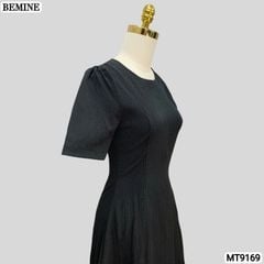 Đầm thiết kế cổ tròn dáng xòe dài MT9169
