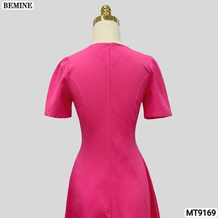 Đầm thiết kế cổ tròn dáng xòe dài MT9169