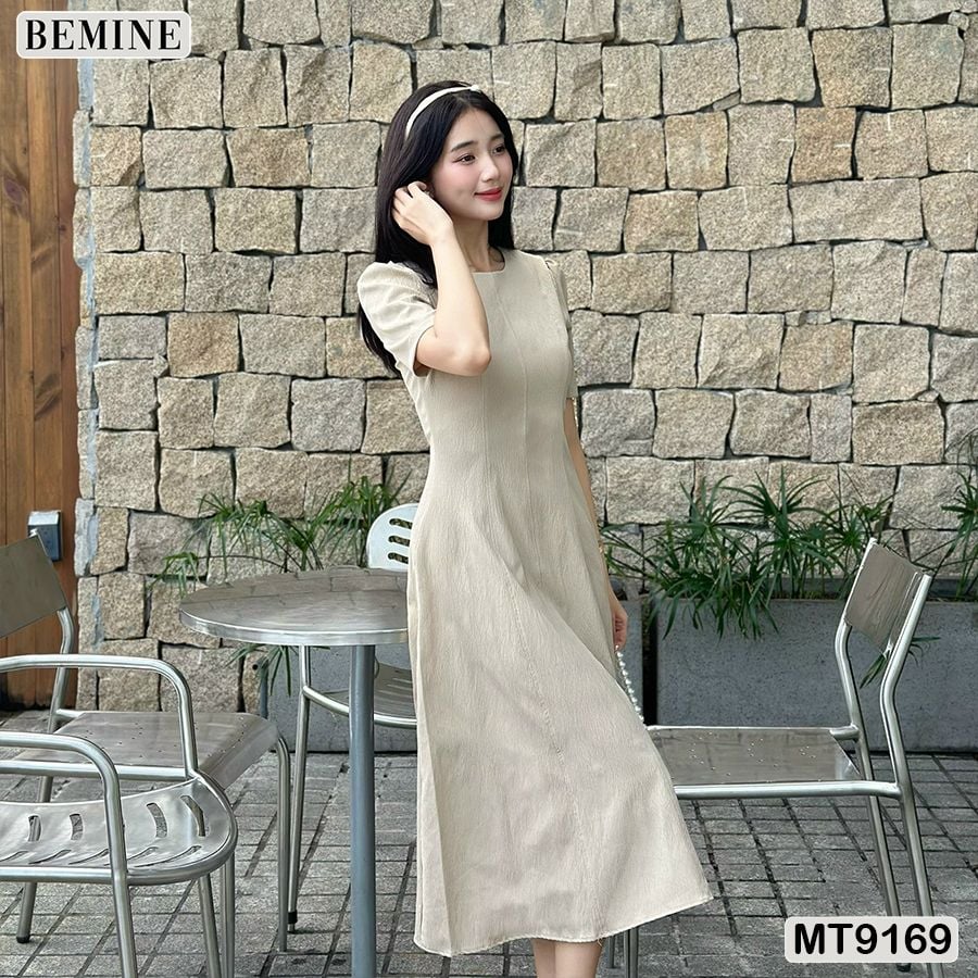 Đầm thiết kế cổ tròn dáng xòe dài MT9169