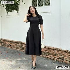 Đầm thiết kế cổ tròn dáng xòe dài MT9169
